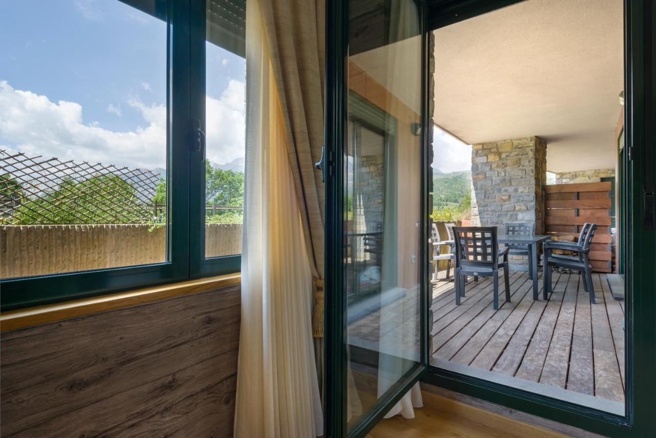 Pena Sabocos II Apartamento Turistico Panticosa Exterior photo